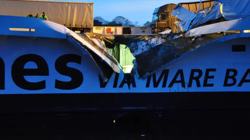 The ‘Nils Holgersson’ collided with the ‘Urd’, causing extensive damage. Photo: DGzRS