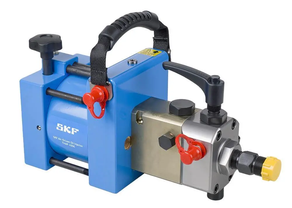 SKF’s new air-driven hydraulic pumps and oil injectors are designed for lightweight and portability