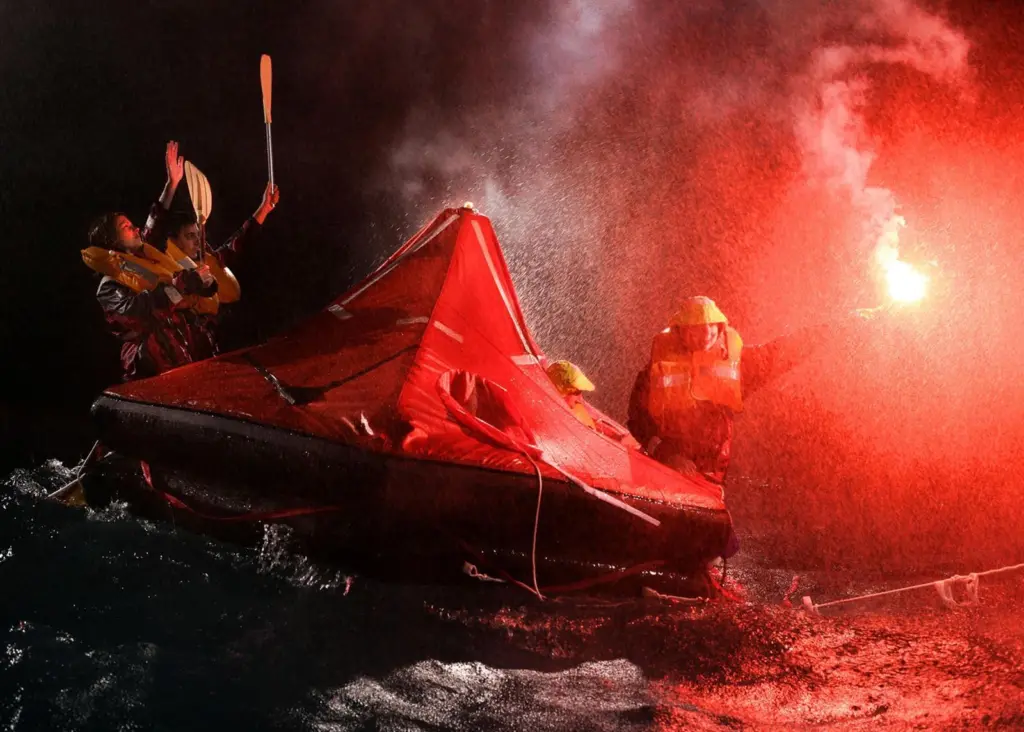Chemring Marine provides commercial and leisure marine markets with SOLAS distress signals