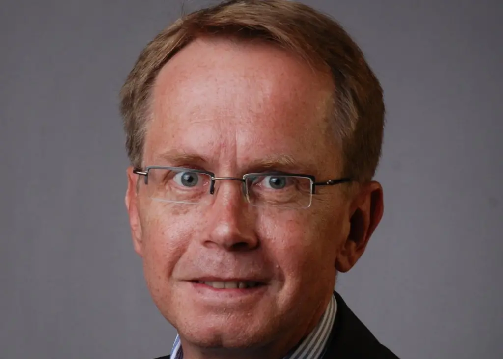 Paul Robbe, managing director of the new Raytheon Anschuetz do Brasil Siestemas Maritimos Ltda