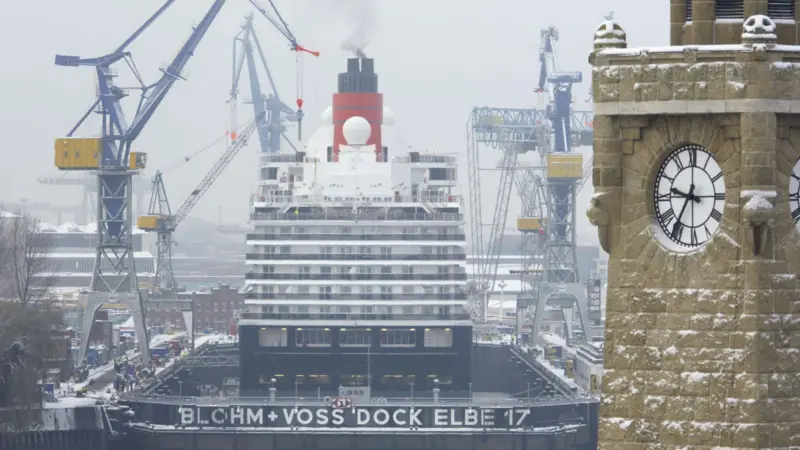 Queen Victoria at B&V in 2010. Now it’s the