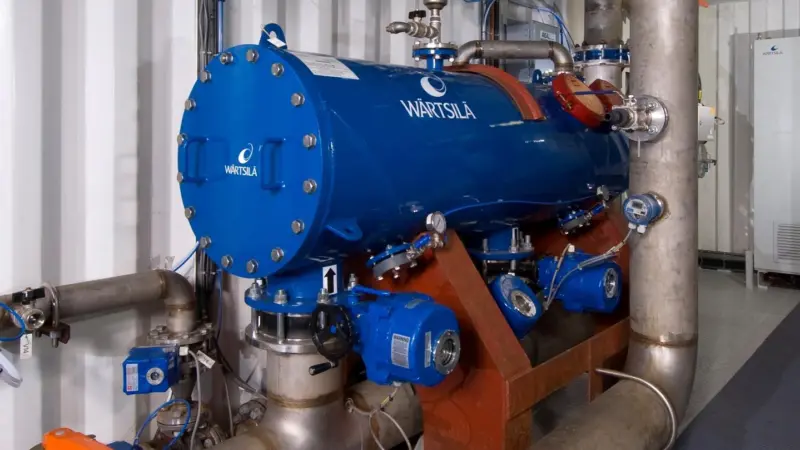 The Wärtsilä Hamworthy Aquarius UV BWMS