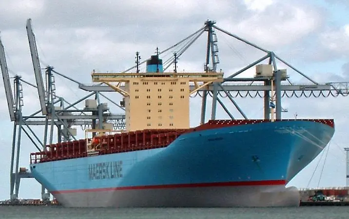 Big box ships are edging out older vessels