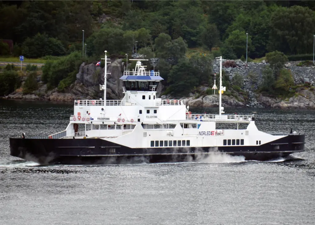 A repower package for the Norwegian ferry ‘Folgefonn’ features Sperre’s new Pleat coolers