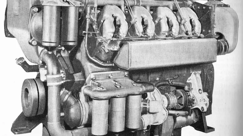 A new introduction in November 1962 was this high speed diesel engine from Rolls-Royce, rated 600bhp at 1,500rpm