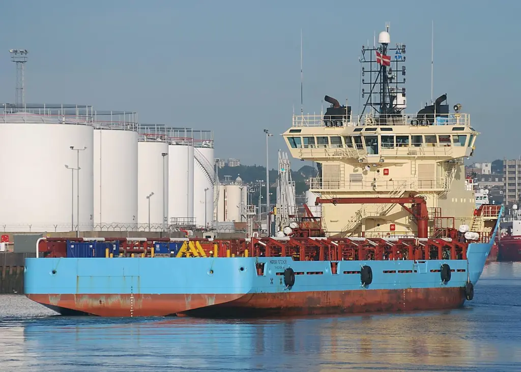 Six SOLASAFE sunscreens will be installed on the 'Maersk Fetcher'