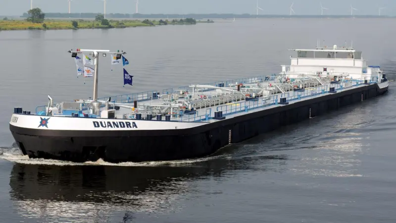‘MTS Duandra’ a low-NOx, high-efficiency inland tanker