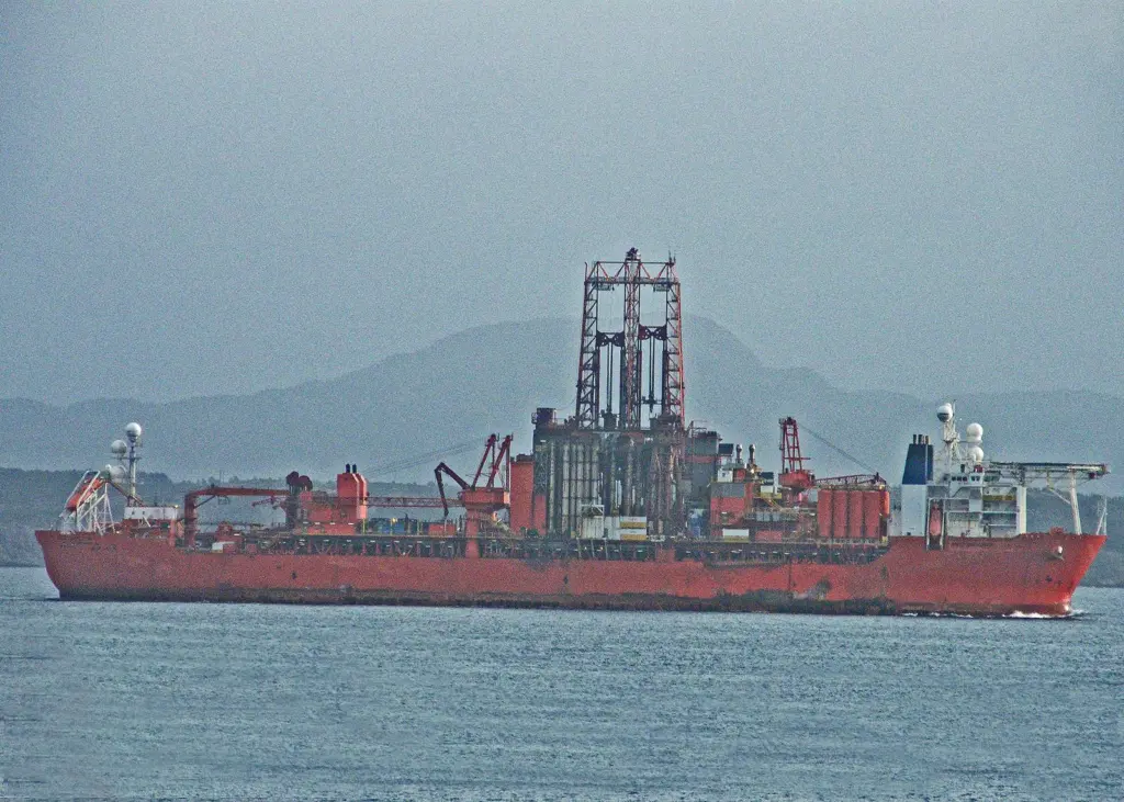Drill ship 'West Navigator' was the first marine application for Wärtsilä’s 24/7 condition monitoring system