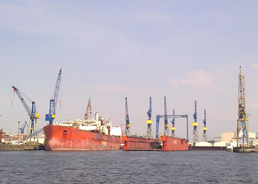 Blohm + Voss focuses on building MegaYachts and on ship repairs