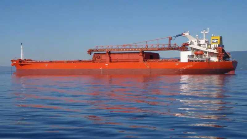 ‘Balder’, with EGCS installed in a new funnel, leaves the yard after drydocking
