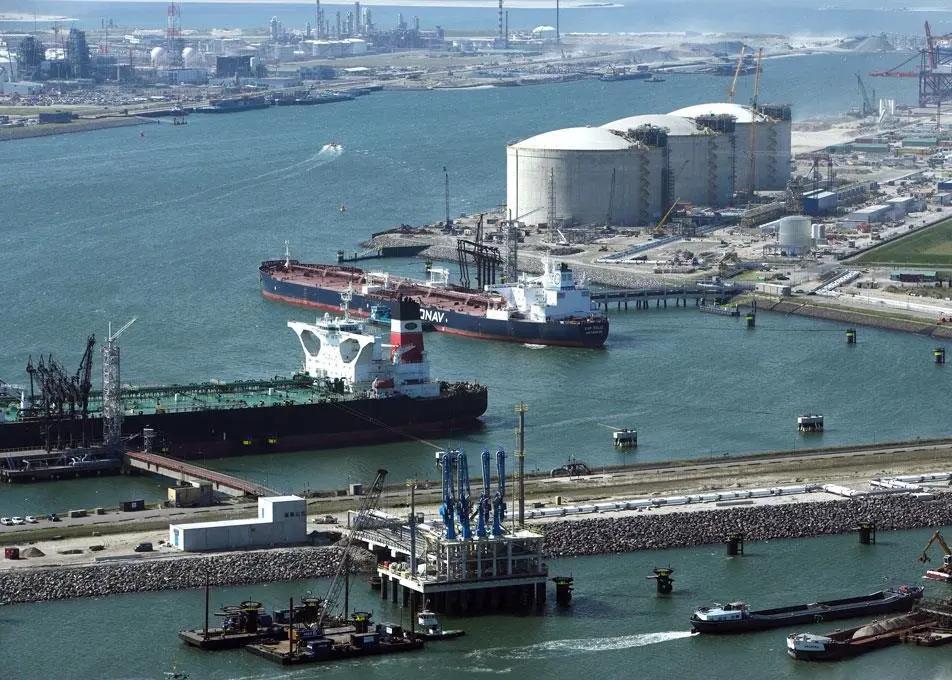 Rotterdam is leading the move to establish an LNG bunkering network in Europe and further afield