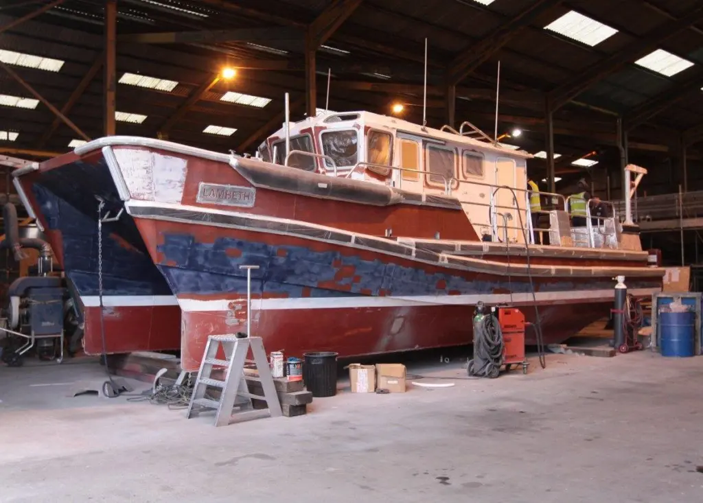 Workboat under repair at Alnmarintec
