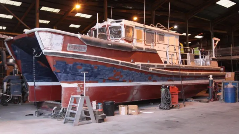 Workboat under repair at Alnmarintec