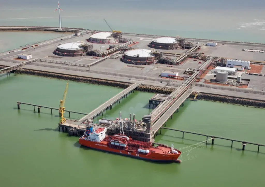 LNG bunkering is becoming more of a market reality