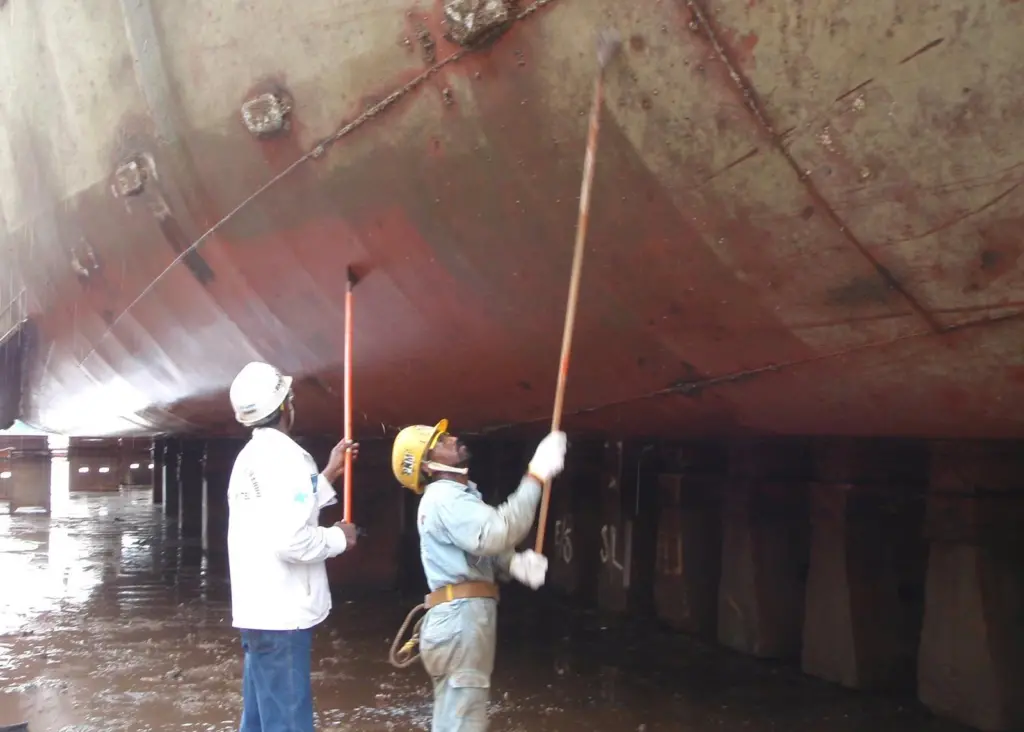 California and Australia have followed different approaches for evaluating if a ship’s hull poses an unacceptable invasive fouler risk