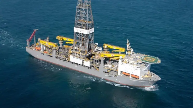 The Transocean contract marks the 100th drillship to feature Rolls-Royce propulsion equipment