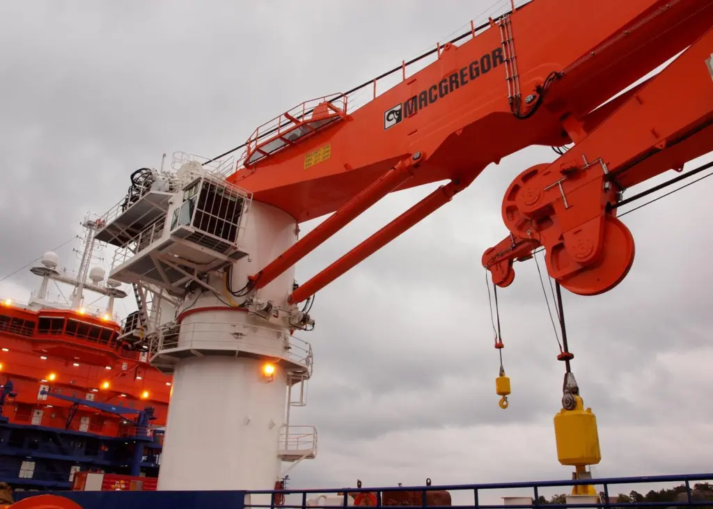 Offshore cranes are the subject of HoOK, a Hamburg-based R&D project