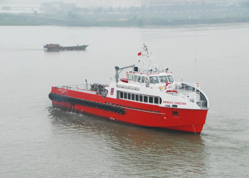 'Swissco Cheetah' is the first of two crew boats designed by Incat Crowther, built by Cheoy Lee Shipyard and powered by Cummins Marine