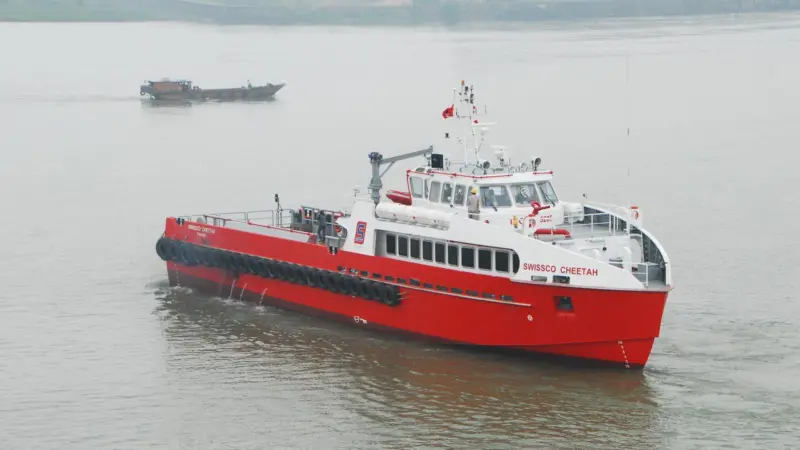 'Swissco Cheetah' is the first of two crew boats designed by Incat Crowther, built by Cheoy Lee Shipyard and powered by Cummins Marine