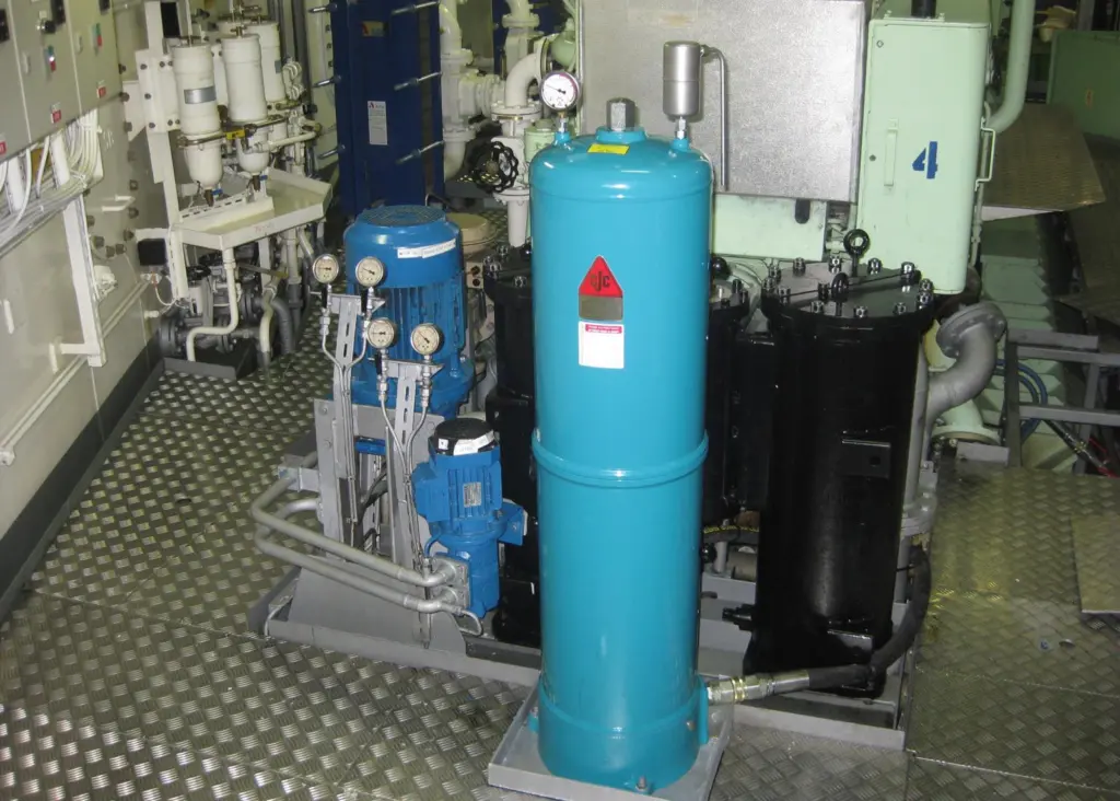 CJC fine filters were installed on all four main engines of ‘Island Challenger’
