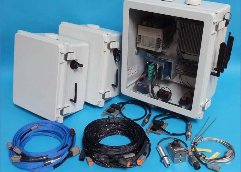 The continuous monitoring unit has been designed with both upstream and downstream sensors