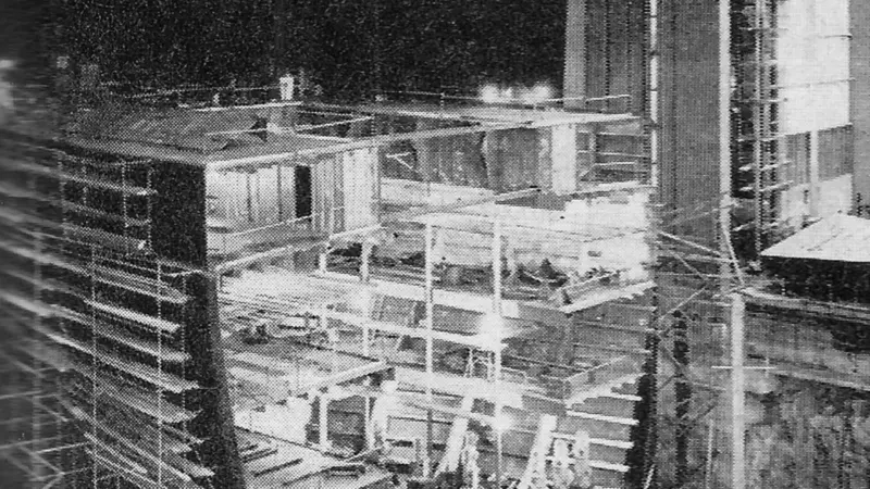 One of ‘probably the most unusual photographs in modern shipbuilding’