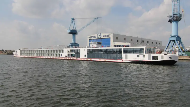 Papenburg shares building of latest Longships
