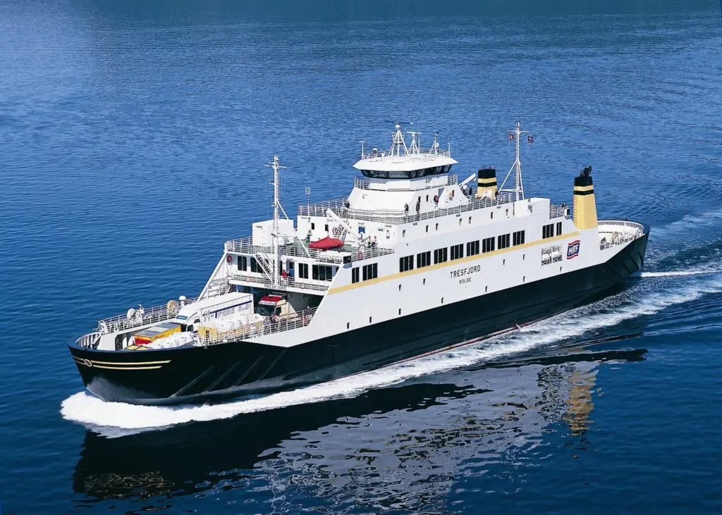 Rolls-Royce is promoting its LNG propulsion solutions for ferries and other ships in North America