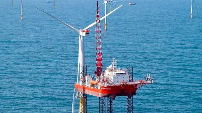 'GMS Endeavour', sister jack-up barge to 'GMS Enterprise'