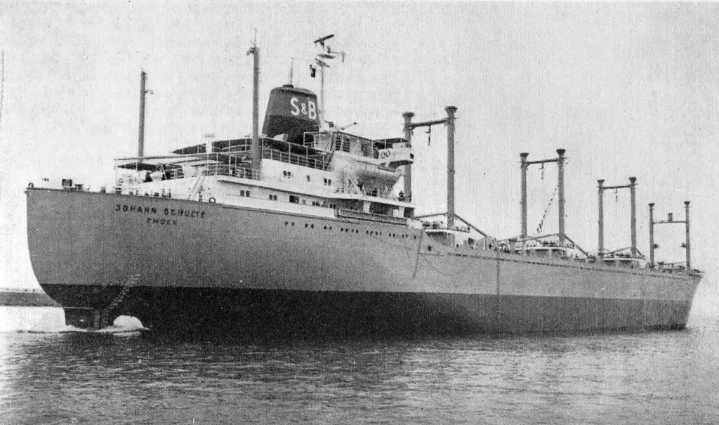 The ‘Johann Schulte’ bears little resemblance to modern car carrriers
