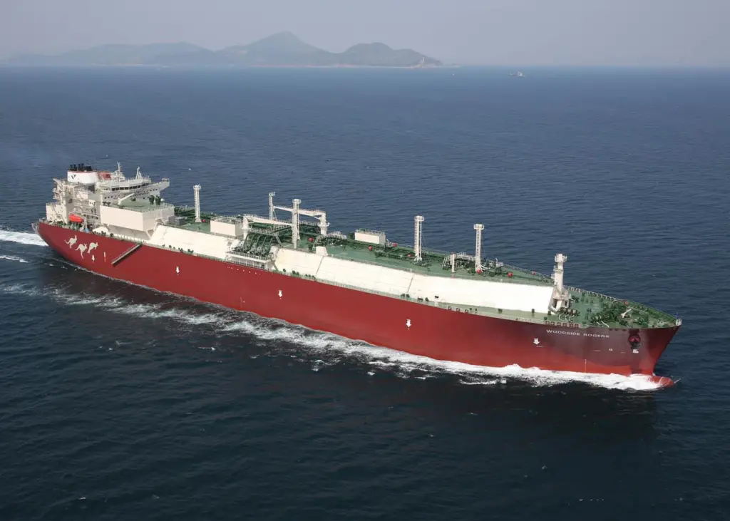 Maran Gas’s latest delivery, ‘Woodside Rogers’ is to be joined by four more tri-fuel LNG carriers, all using GE electric propulsion