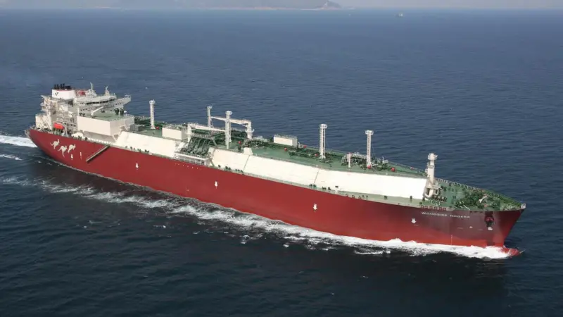 Maran Gas’s latest delivery, ‘Woodside Rogers’ is to be joined by four more tri-fuel LNG carriers, all using GE electric propulsion
