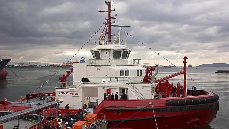 ‘Borgøy’, first of two LNG fuelled tugs featuring Rolls-Royce propulsion, built in Turkey and which will be operated by Buksér og Berging at Statoil’s Kårstø gas terminal in Norway