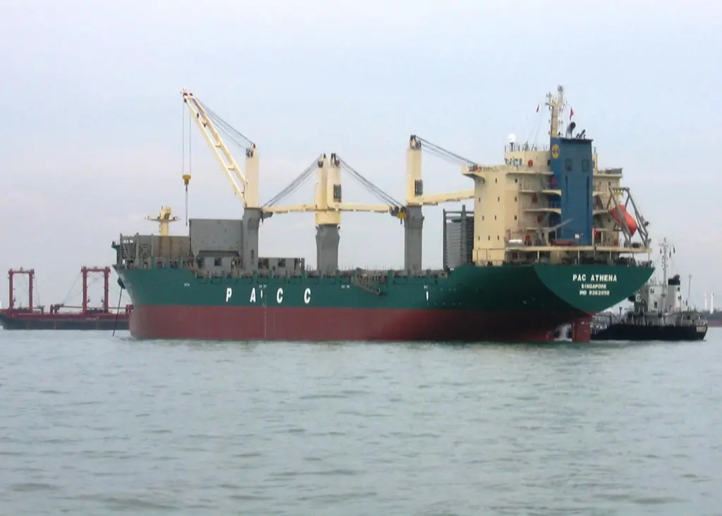 MacGregor cranes are intended to provide high cargo handling efficiency