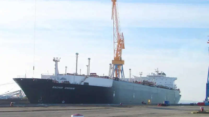 The LNG carrier ‘Bachir Chihani’ is in for maintenance at DSB