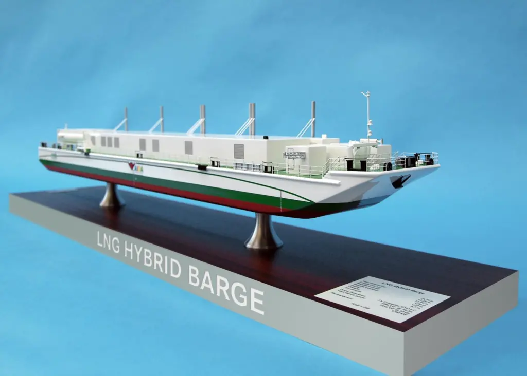 Hybrid Port Energy’s LNG-fuelled barge will supply electrical power to cruise ships in the Port of Hamburg