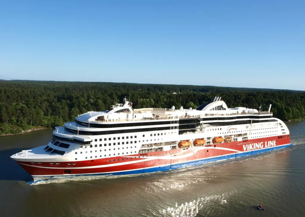 The ‘Viking Grace’ entered service, powered by dual fuel four-stroke engines running almost entirely on LNG as fuel, and proved a great success, not least as the venue for The Motorship’s fourth Gas Fuelled Ships conference