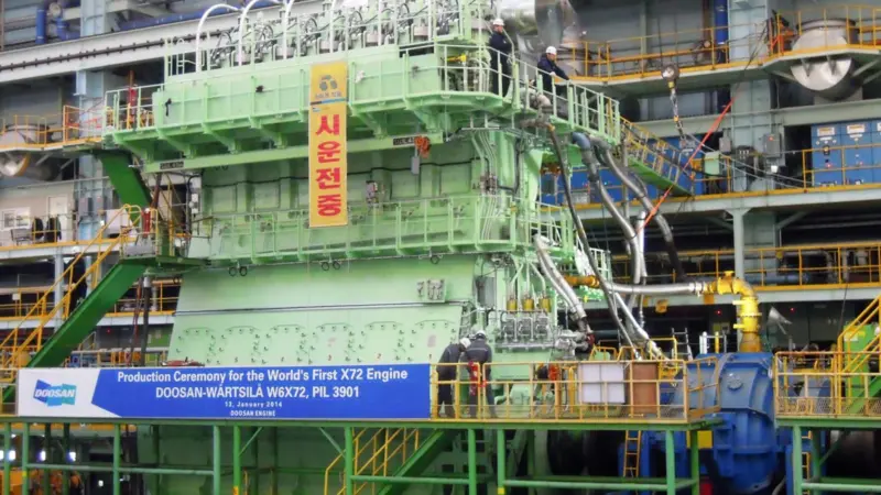 The first Wärtsilä X72 engine at the Doosan factory