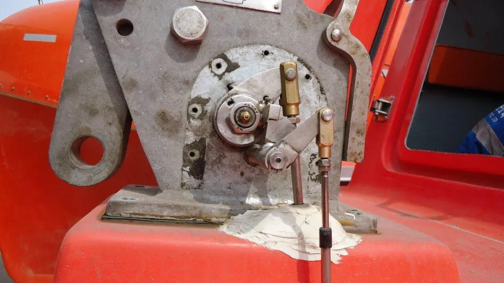 A hook that has been adapted to meet the requirements of MSC.1/Circ. 1392.