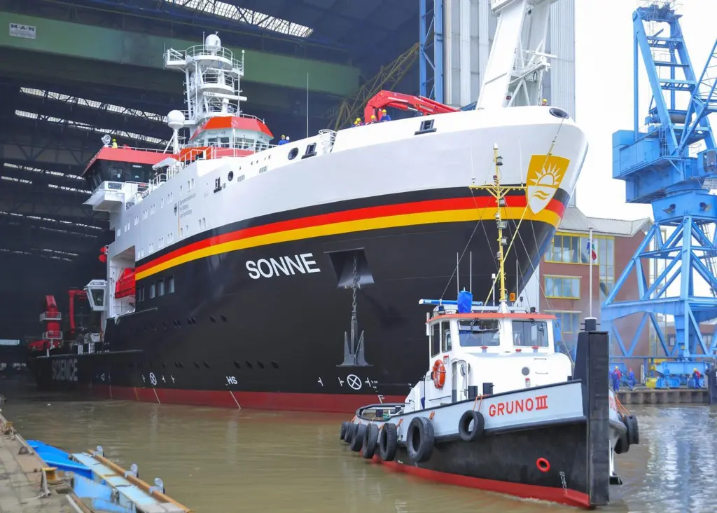 Research ship takes to the water