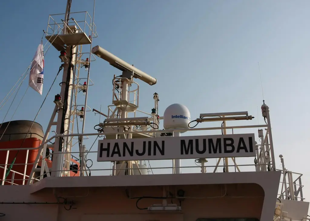 Intellian is to supply FleetBroadband terminals to 38 Hanjin container ships