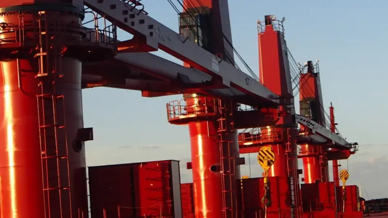 MacGregor will supply bulk versions of its cargo handling cranes