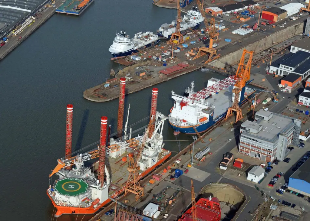 All offshore: ‘Bold Tern’, ‘Aeolus’, ‘Island Captain’ and ‘Island Centurion’ at LWB