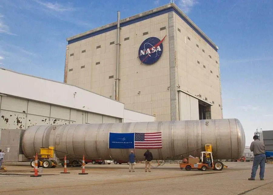 Lockheed Martin’s first LNG tank for Harvey Gulf rolls out of the company’s NASA facility in New Orleans