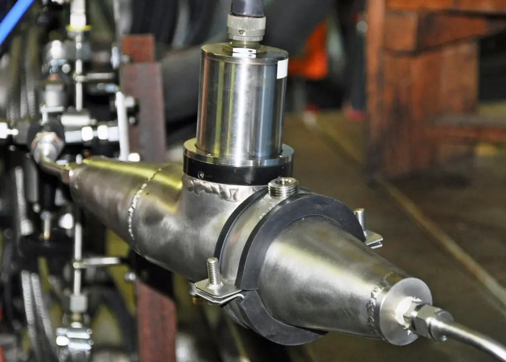 CMR’s Niris on a test engine