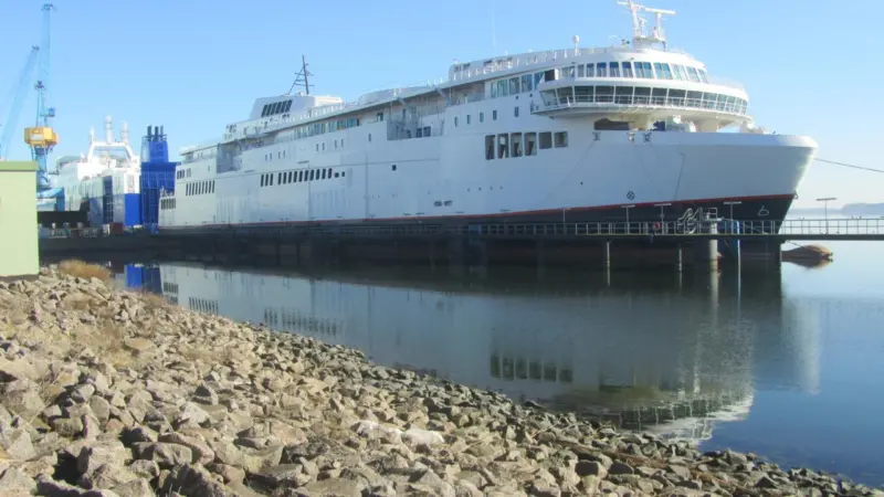 Scandlines duo gos to Blohm + Voss for conversion and completion