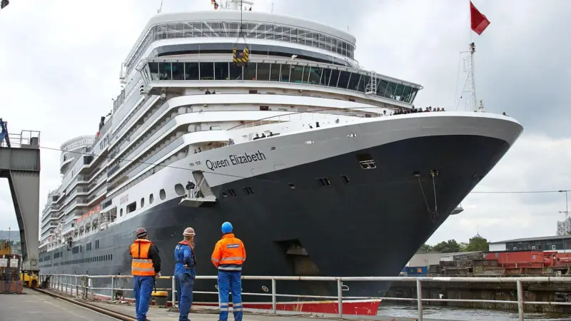 'Queen Elizabeth' is to get scrubber as part of maintenance programme at B+V