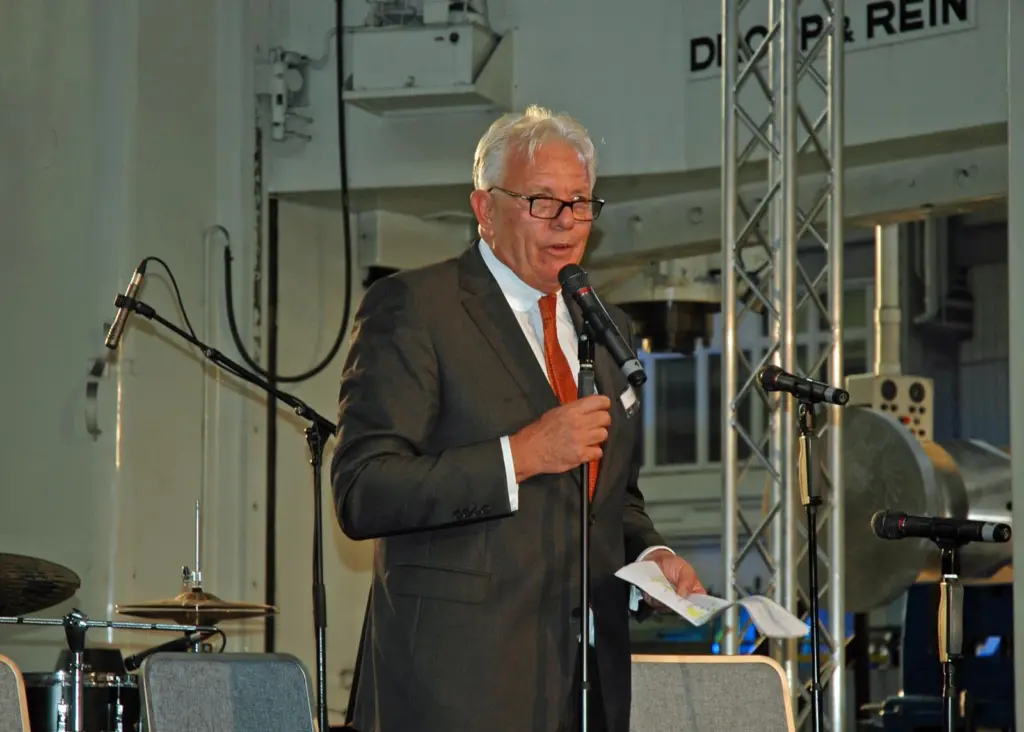 MAN Diesel & Turbo PrimeServ’s Dr-Ing Tilmann Greiner welcomed conference delegates to the reception held at the Hamburg facility