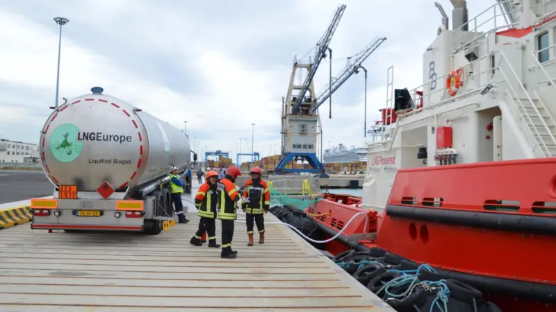Bunkering ‘Bokn’ with LNG at the Rome Cruise Terminal