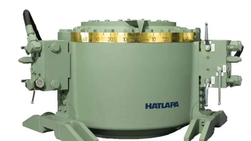 The new alert system has been designed to complement MacGregor's range of steering gear